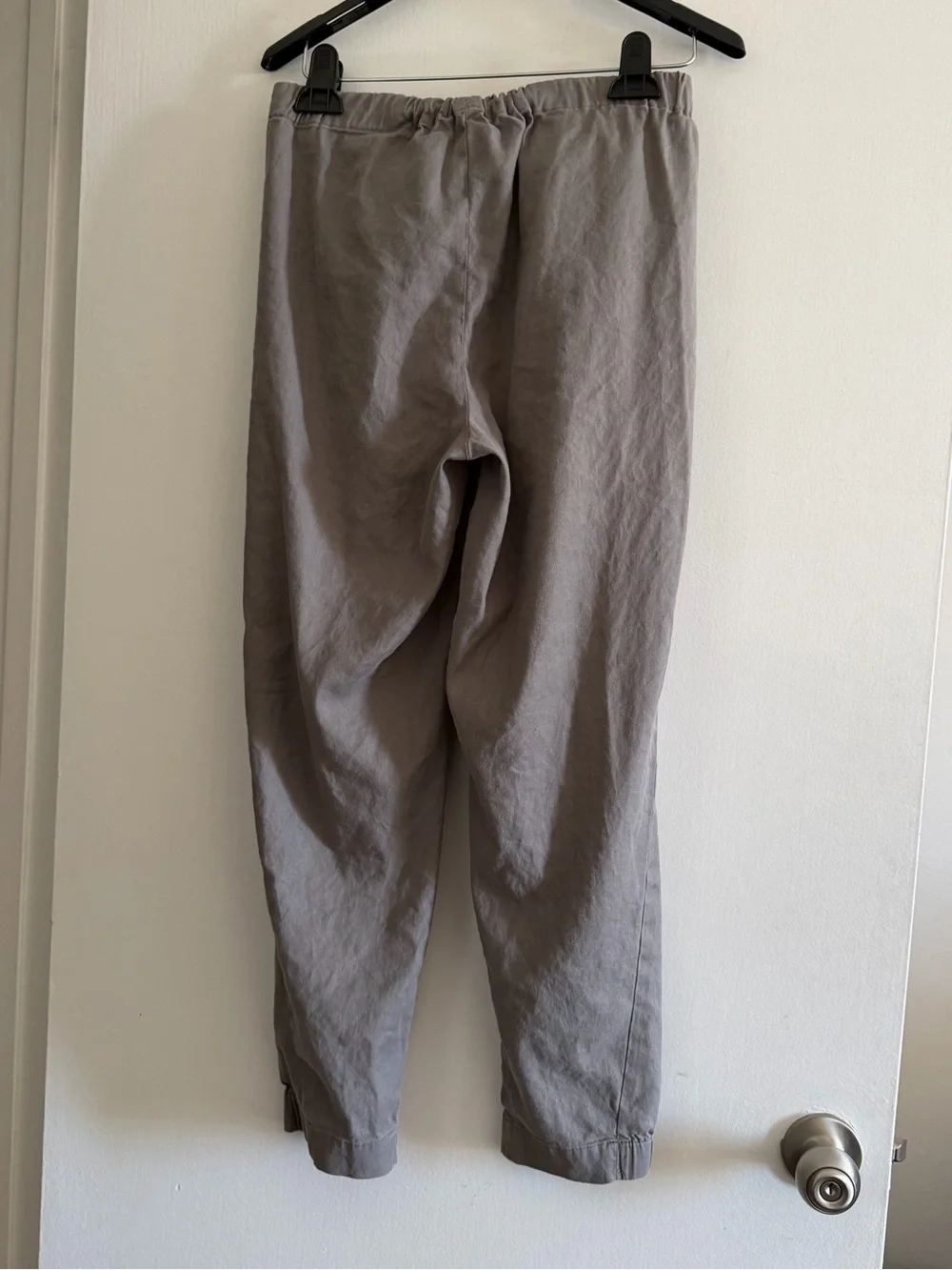 Aritzia Babaton Gray Linen/Cotton Classic Stretch Jogger Pants size Medium EUC